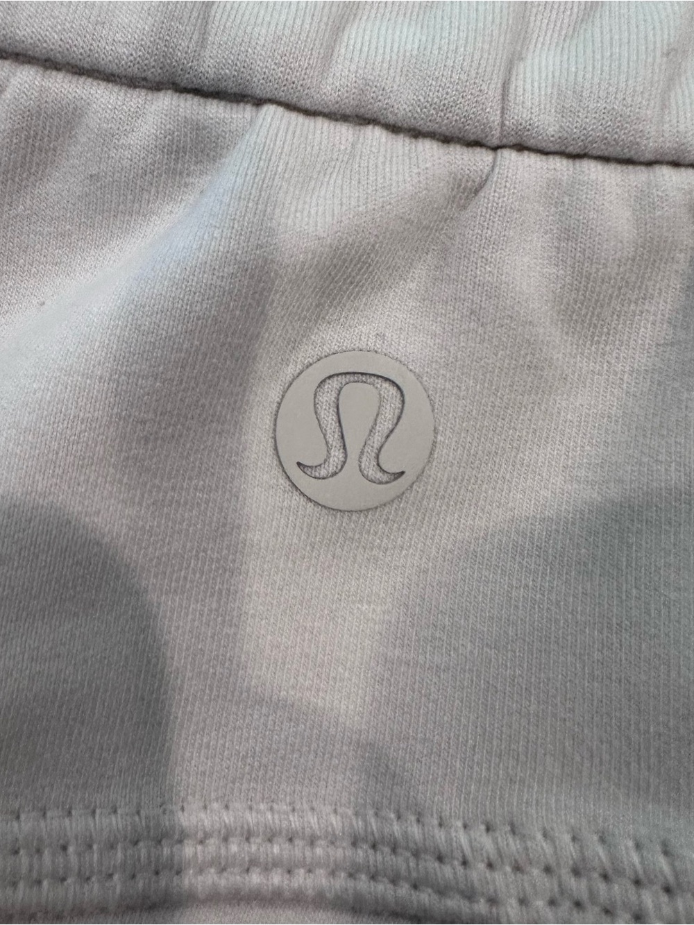 Lululemon Softstreme High-Rise Short, 4" in Bone Size 4 - Picture 9 of 9